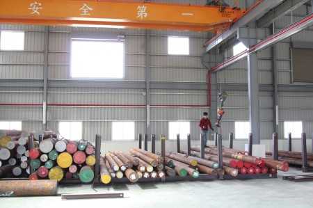 模具鋼是鋼板么，模具鋼屬于什么鋼